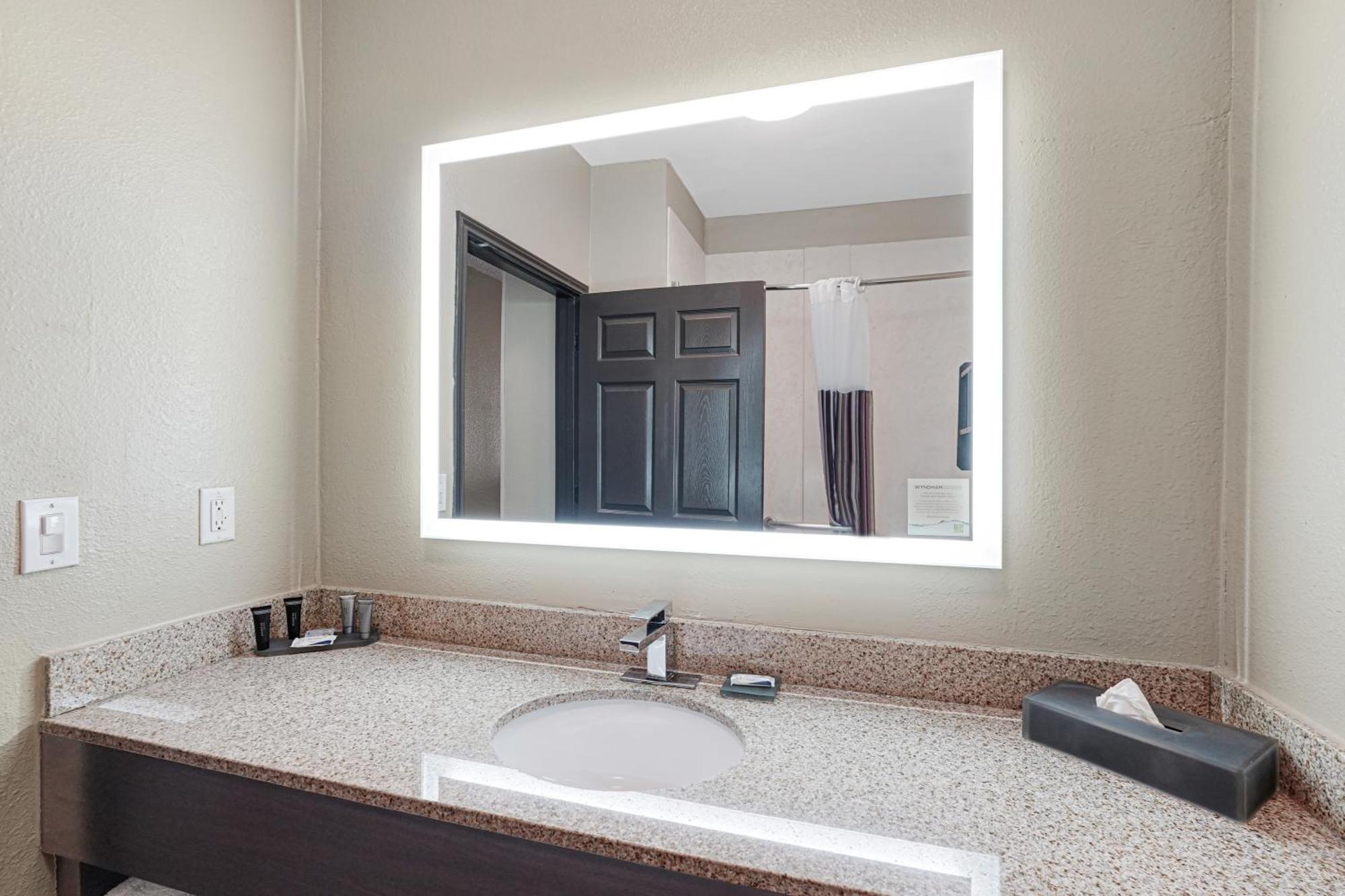 La Quinta By Wyndham Houston Hobby Airport Otel Dış mekan fotoğraf